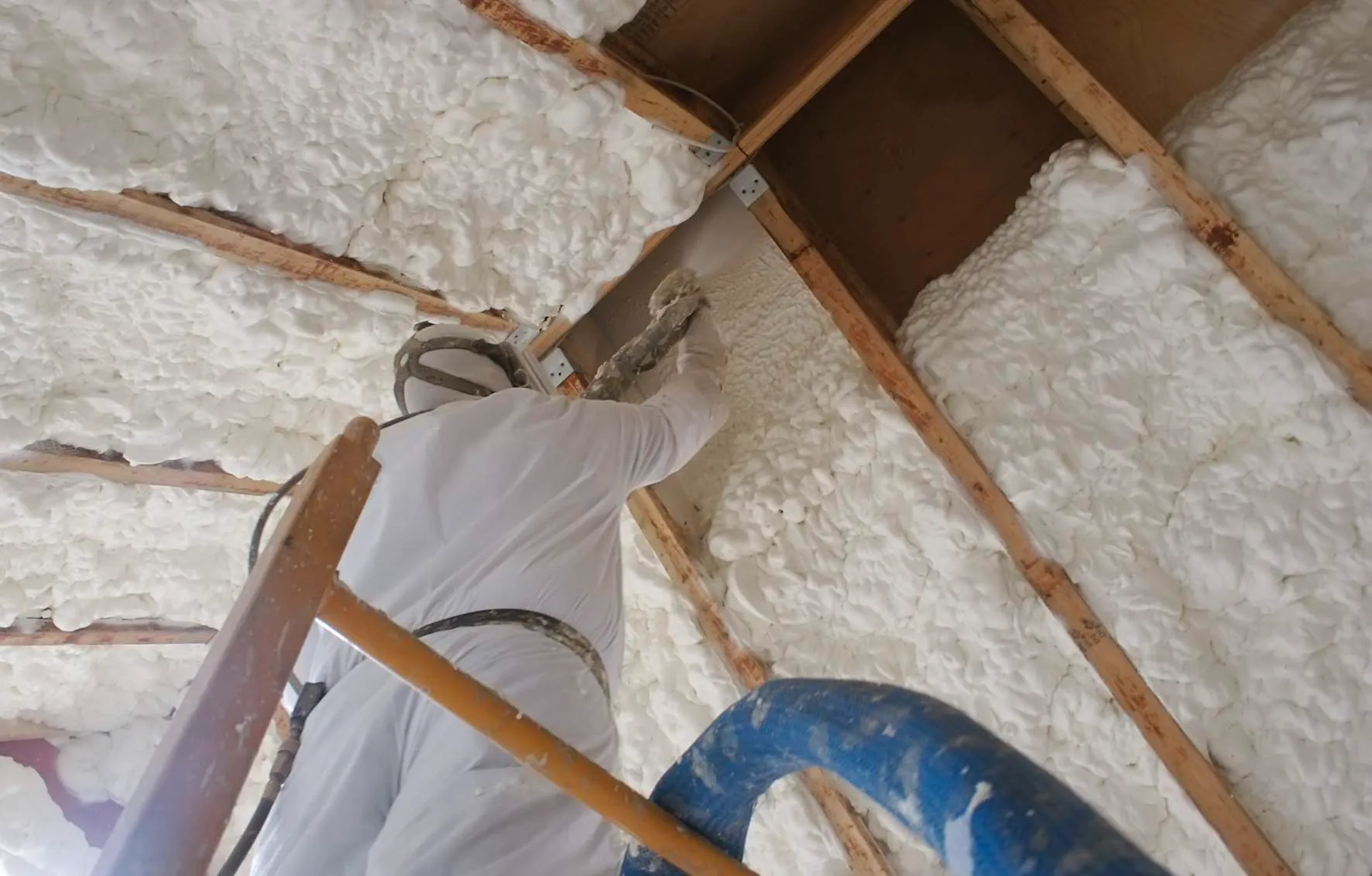 SPRAY-FOAM-